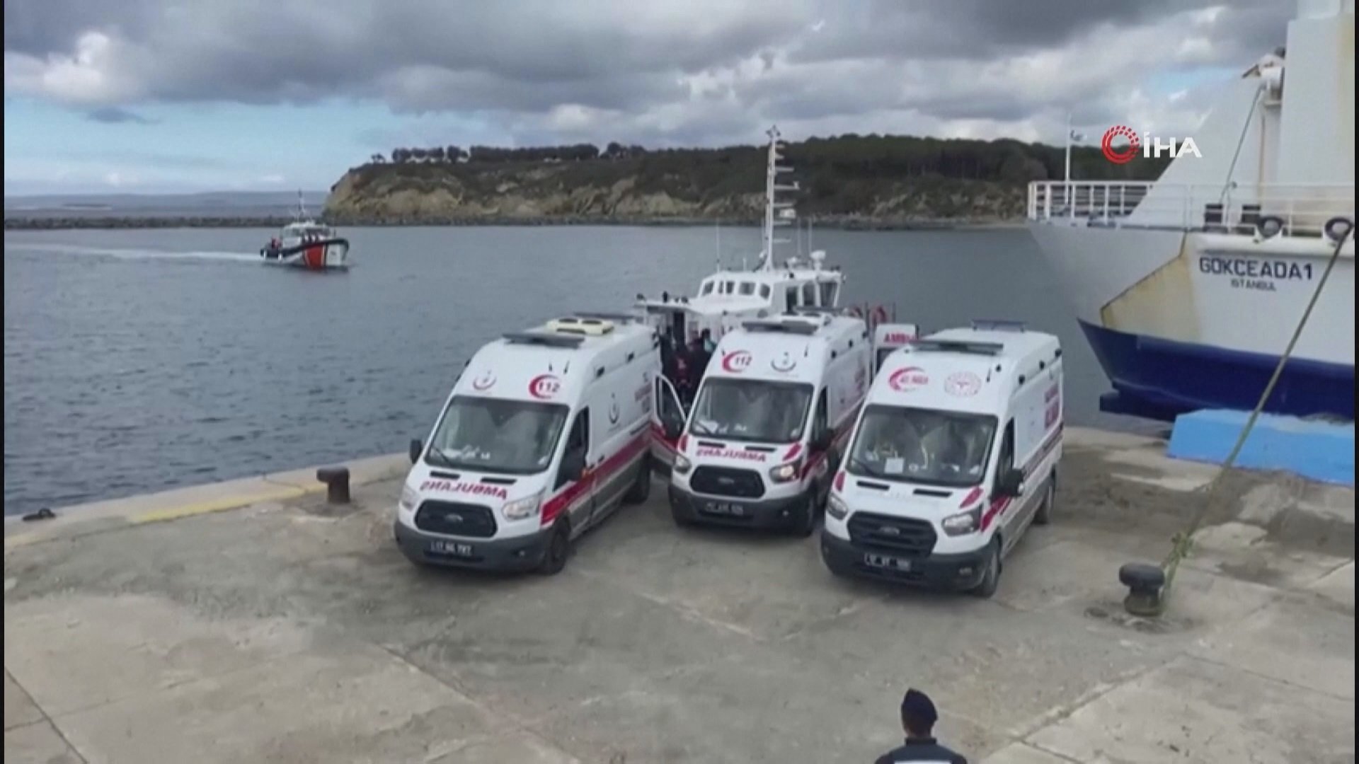 トルコ沖でゴムボートが沈没　子ども7人含む22人の移民死亡