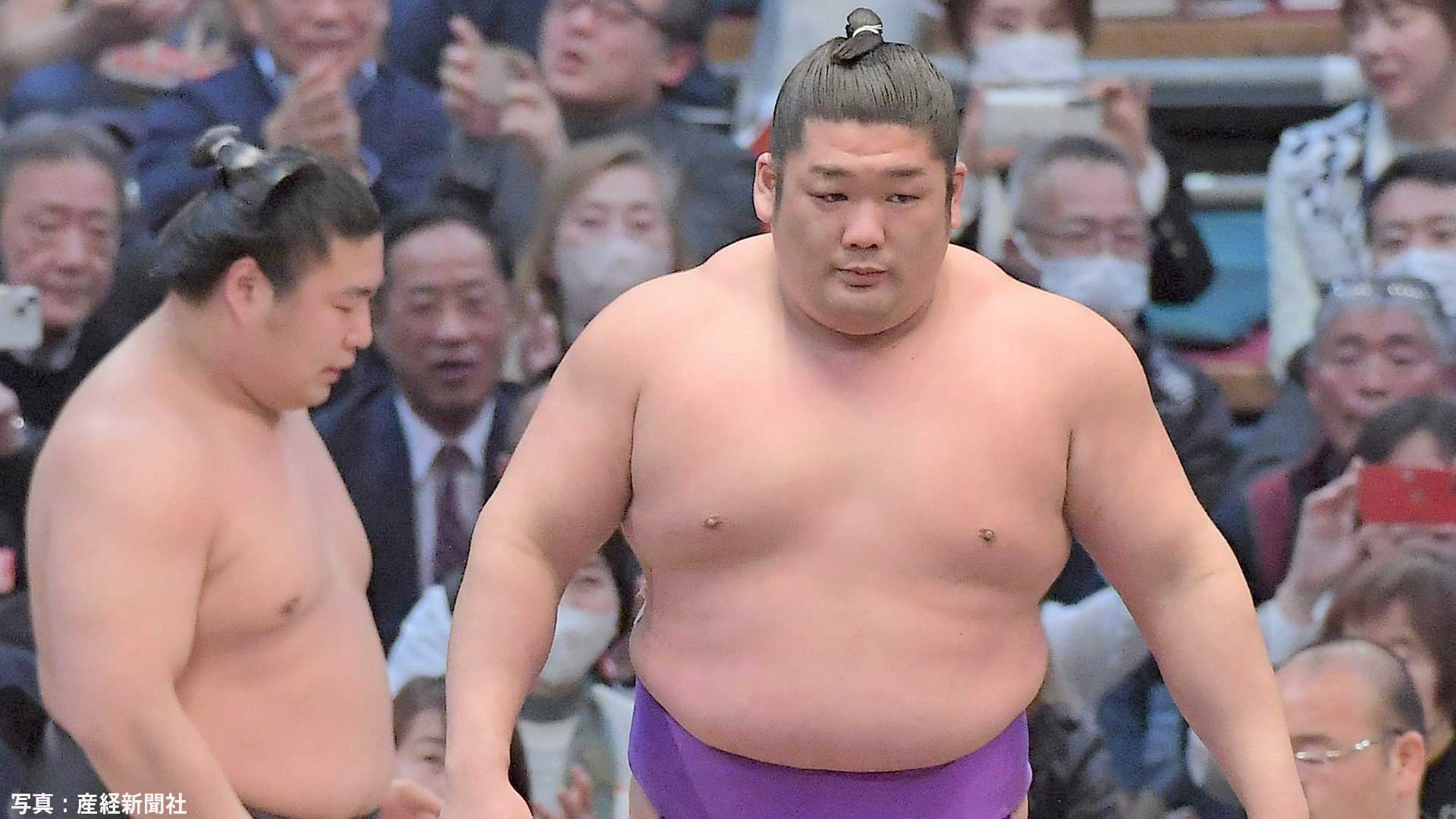 尊富士が110年ぶり新入幕Vに王手 ！ 若元春を下し12勝目、歴史的初賜杯まであと1勝【大相撲春場所】 - Cube ニュース