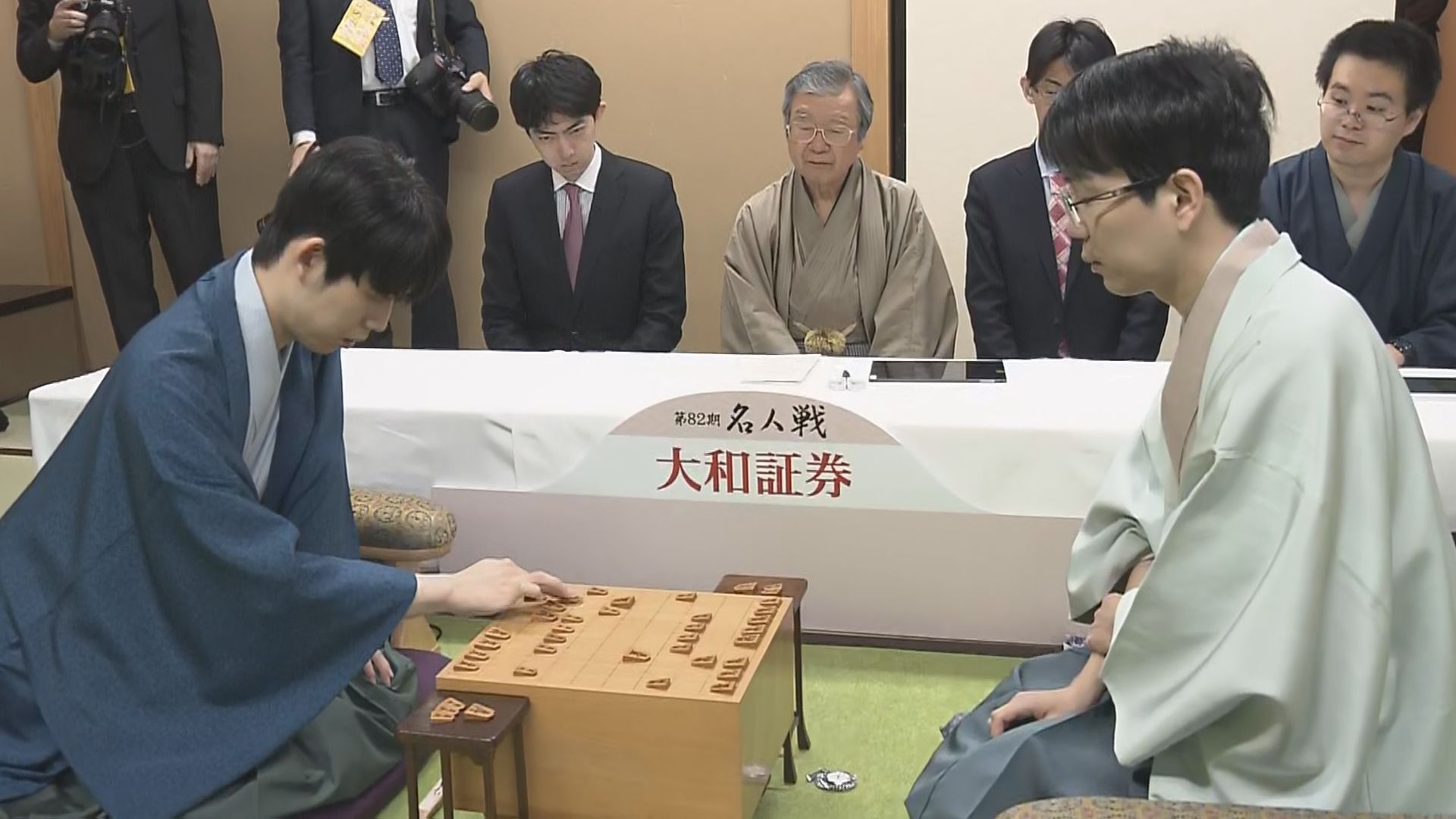 将棋「名人戦」第1局2日目始まる　藤井聡太八冠に豊島将之九段が挑む　最も歴史あるタイトル戦　東京・文京区