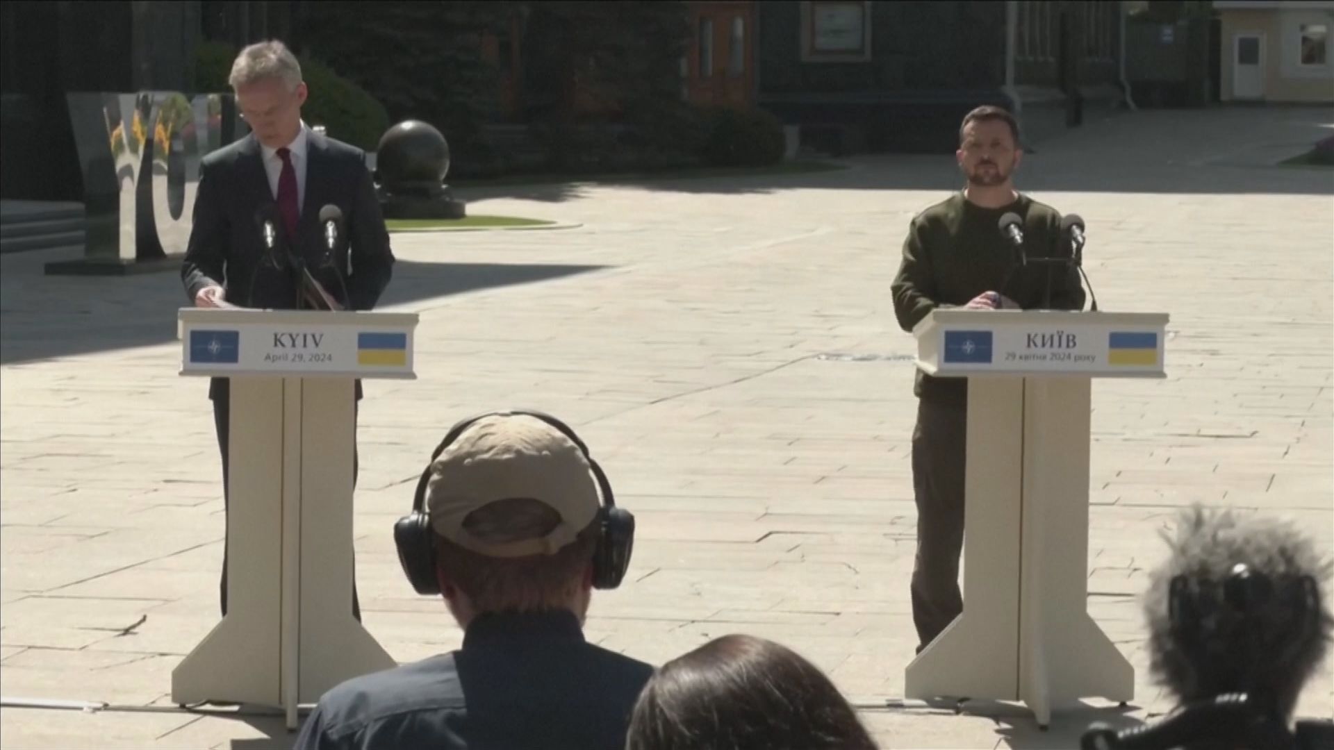 NATO事務総長がキーウ訪問　支援遅れは「深刻な結果」 ゼレンスキー大統領と共同会見