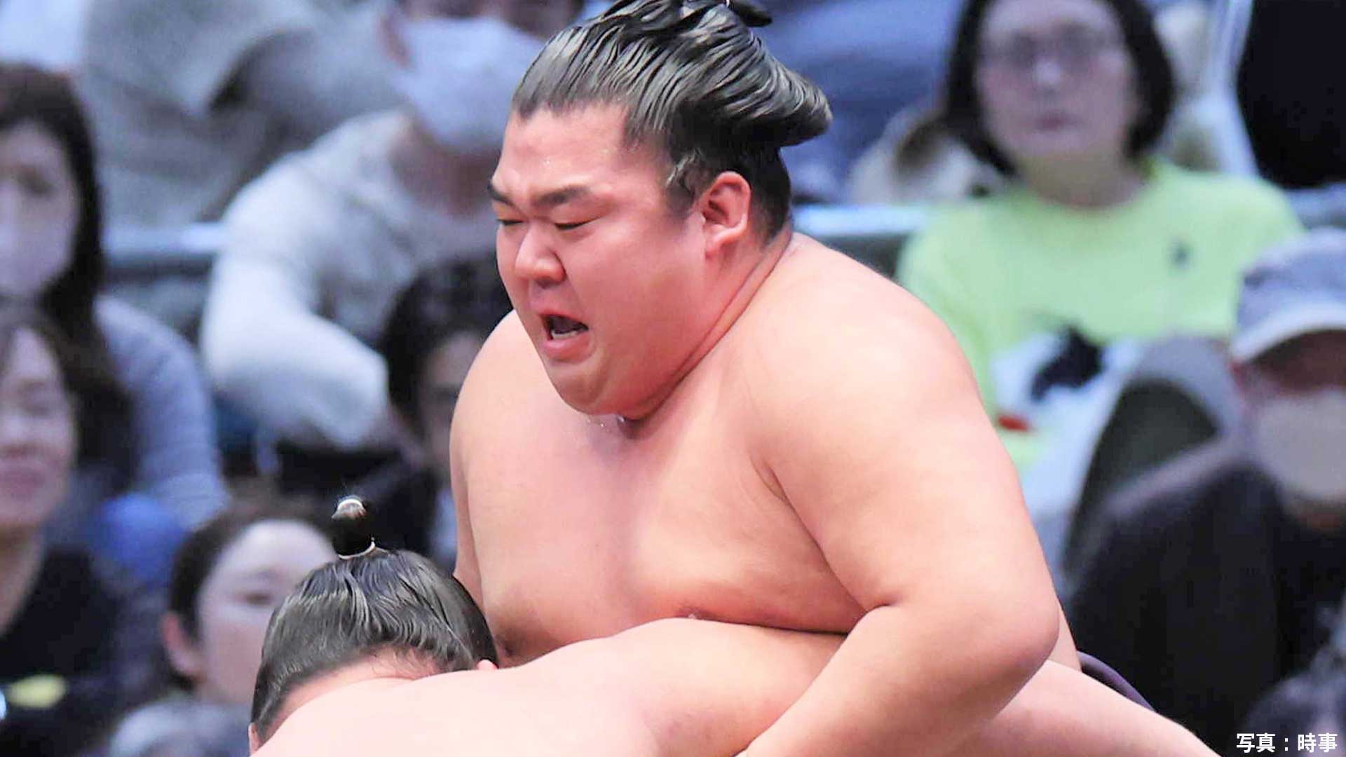 単独トップの湘南乃海が3敗目...V争い琴櫻、大の里ら4人が3敗で並ぶ混戦に【大相撲夏場所・12日目】