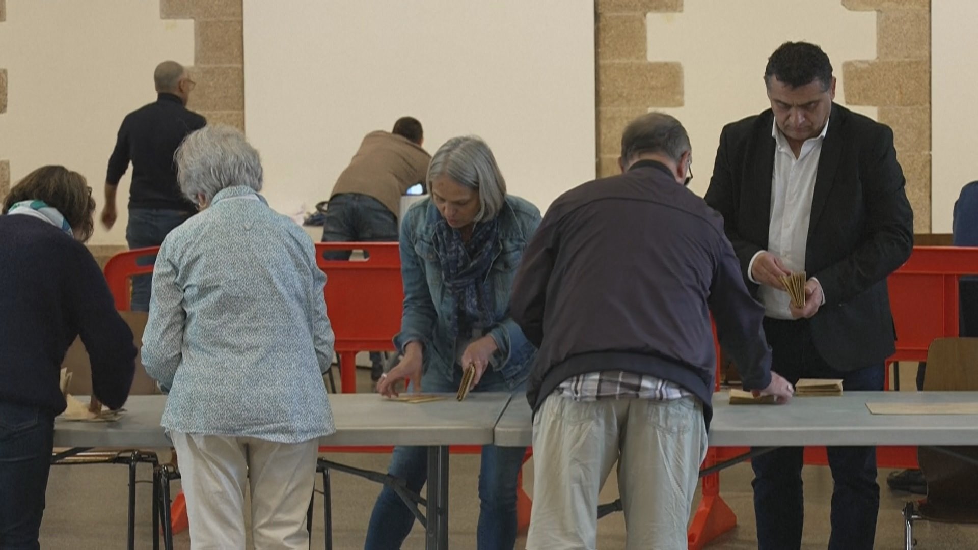 EU議会選・極右圧勝のフランス　マクロン大統領がフランス議会解散を発表