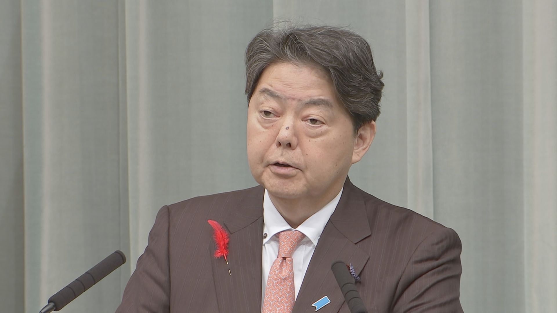 林官房長官、中国・習近平国家主席からの祝辞に「前向きなメッセージ」