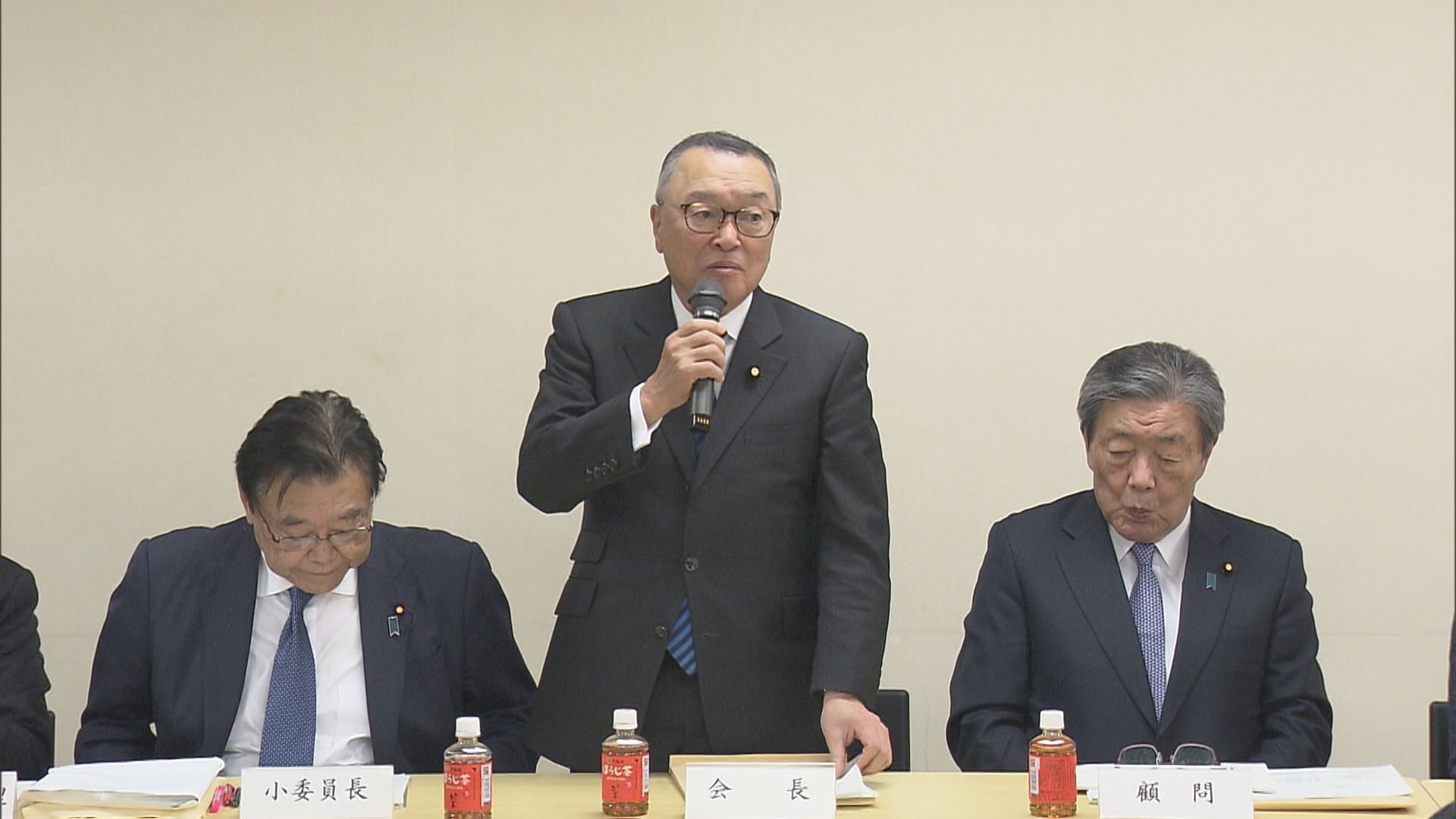 自民・宮沢税調会長「3党協議を進展させなければ」