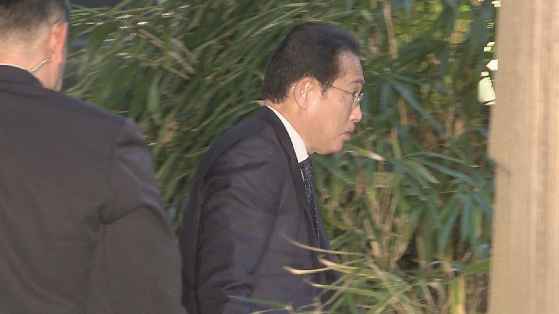 岸田前総理が茂木前幹事長らと会食　ことし夏の参院選などめぐり意見交換