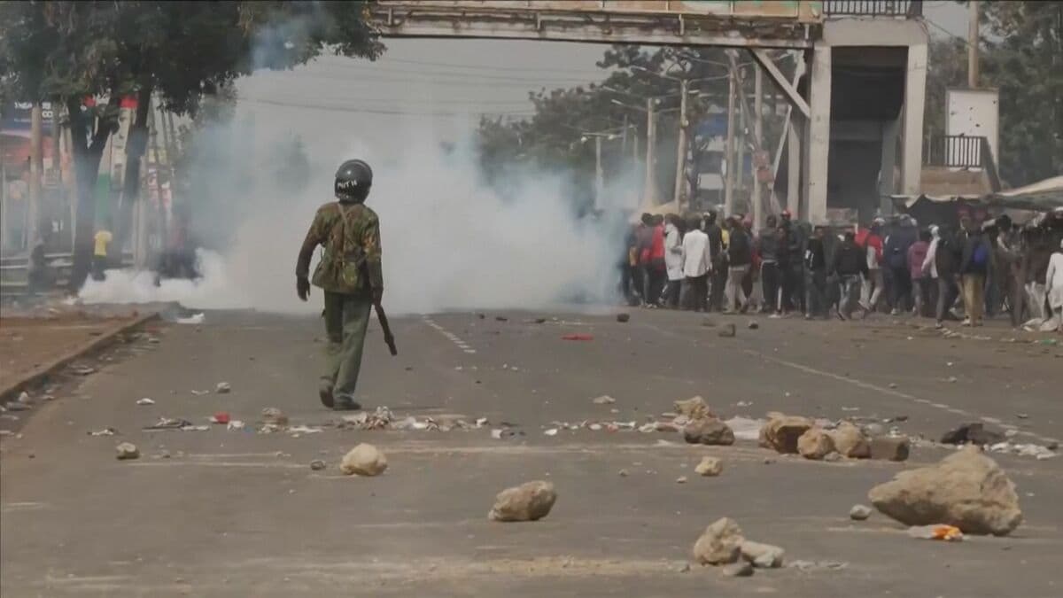 アフリカ・ケニアの反政府デモで31人死亡　物価高や汚職疑惑への不満高まり大統領の辞任求めるデモ相次ぐ