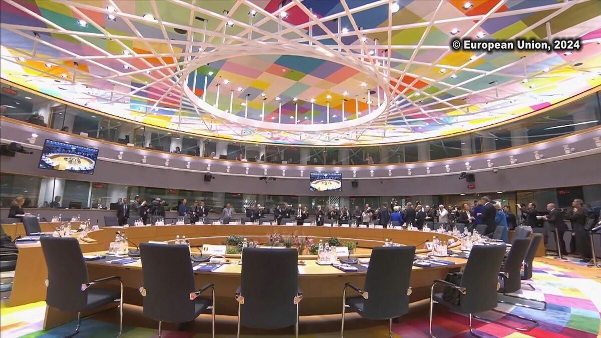 EUのウクライナ語通訳が「内容を必要以上にメモ」して契約解除　ロシアに情報提供か