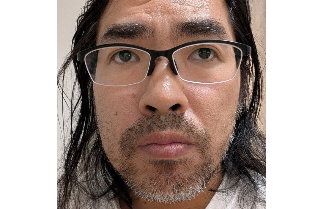 【 ロッチ・中岡創一 】 たまには髭中岡はどうですか?」 最新ショット公開 「強味と渋味はちょんぼしだけど素敵なおじさん 目指してます。」