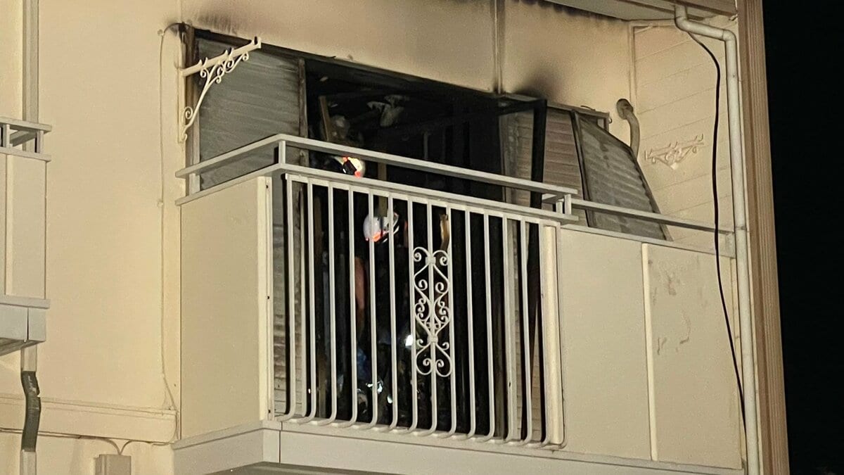 神奈川県相模原市のアパート火災 火元の部屋に住む70代男性救助も…心肺停止の状態で病院搬送後、死亡