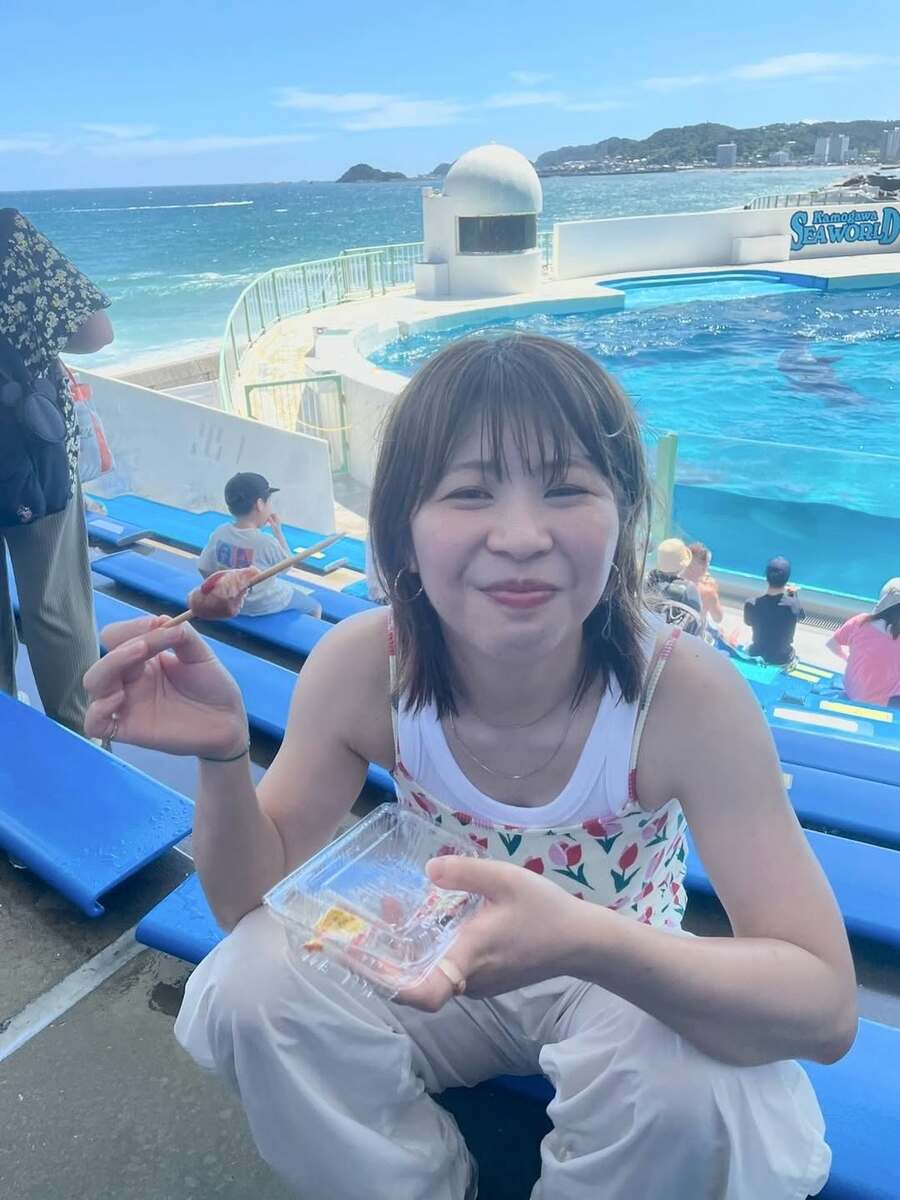 【 Aマッソ・加納 】 満面の笑みで水族館を満喫 「可愛すぎます」「大好きです」などファン反響