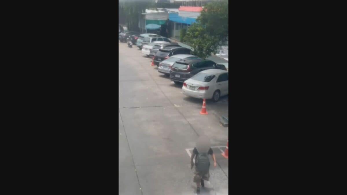 タイ・バンコクの観光地近くで銃撃事件 5人死亡 容疑者は銃で自殺