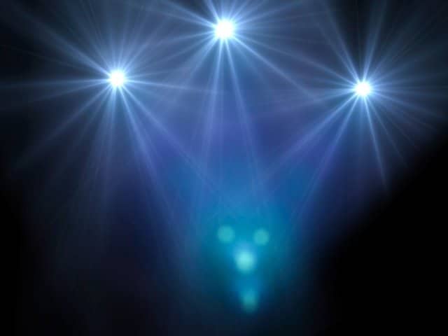 【 劇団四季 】　津波警報発令のため　『赤毛のアン』　きょうの静岡・清水公演が中止