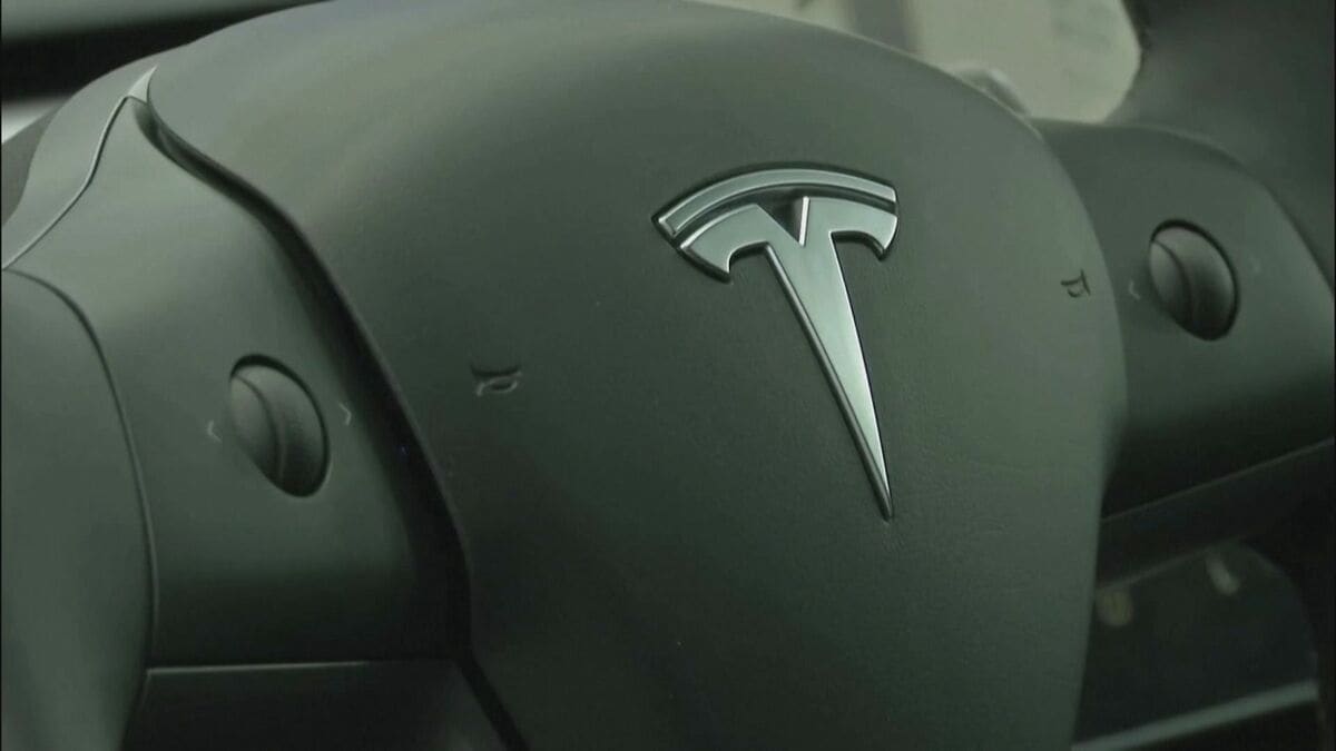 米EVテスラに360億円の賠償命令 同社の運転支援システムめぐる事故で初 フロリダ州