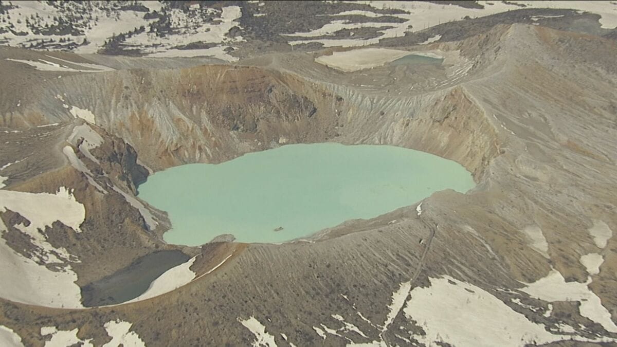 草津白根山・白根山(湯釜付近)の噴火警戒レベルを「1」→「2」に引き上げ 火山性地震が増加 気象庁