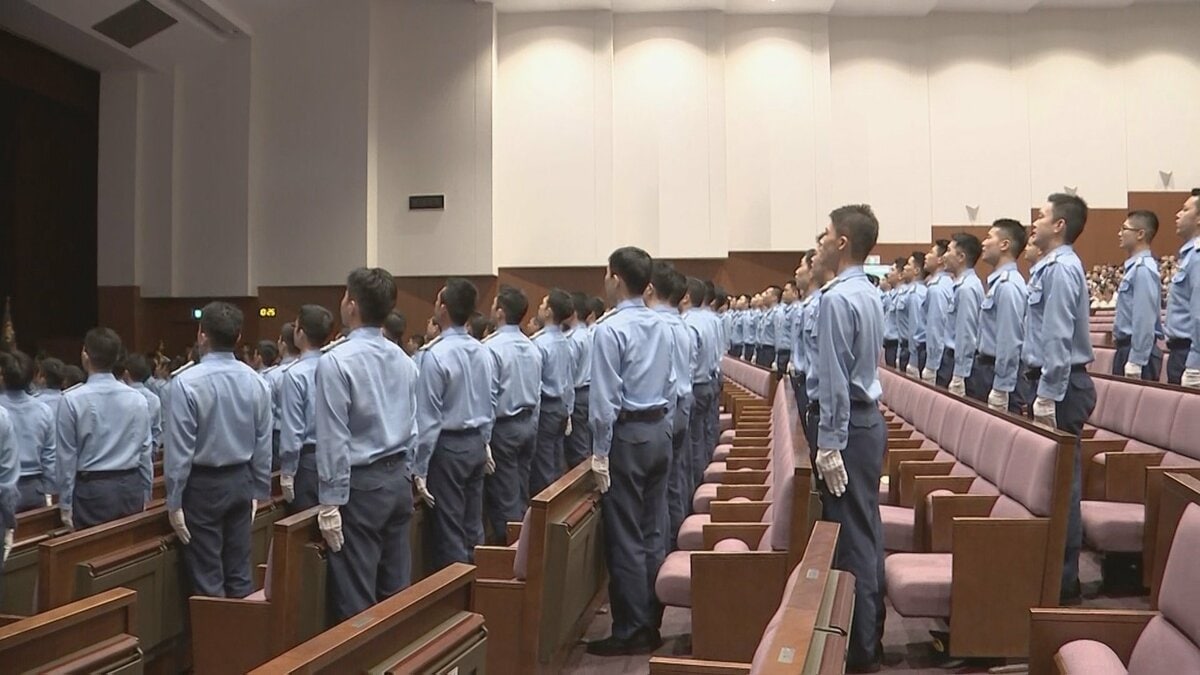 警視庁警察学校で初任科入校式 およそ260人が決意新たに入校