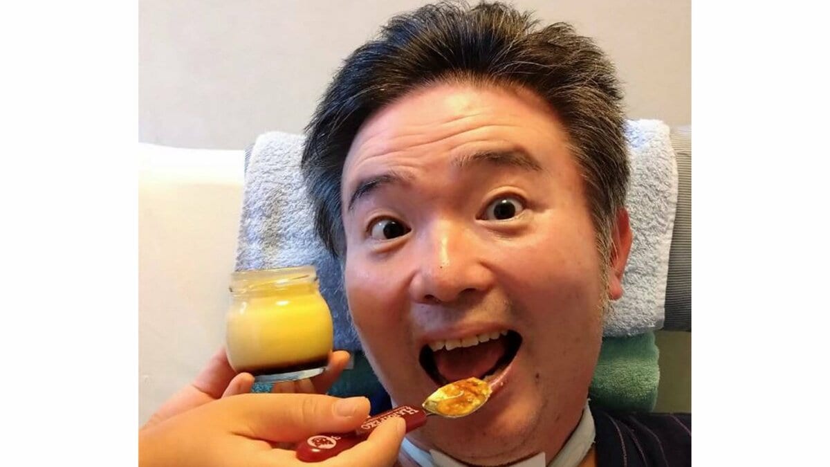 【ニャンちゅう】 声優・津久井教生さん 「しっかりと舌の上に乗せて味わってそのまま送りこむようにしてごっくんします この時のタイミングが大切なのです 気管に流れこまないようにです」【ALS闘病】
