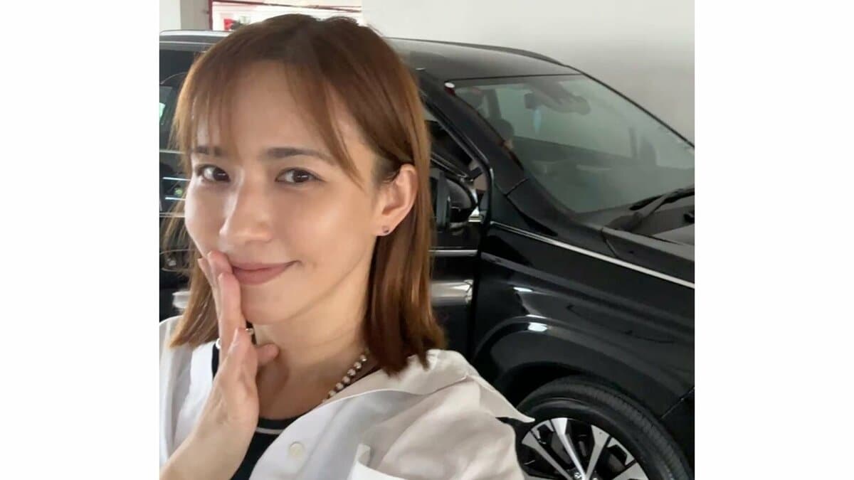 【 優木まおみ 】 マレーシア移住2日目 “ 愛車 ”に笑顔 日本にない7人乗りトヨタ車「veloz」 「来て二日目から車が使えるのはとっても助かる!!」