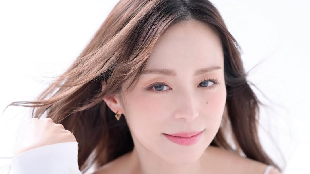 【 平野綾 】「離婚いたしましたことをご報告申し上げます」　昨年9月に谷口賢志さんと “協議離婚の話し合いの最中” と投稿