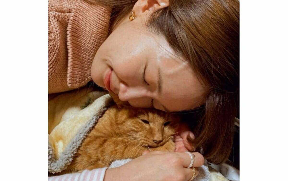 【 紗栄子 】 「輪島にて、迷い猫の捜索に参加しています」 能登半島地震や、豪雨災害の際に「お家からいなくなってしまった猫たちを探す活動です」