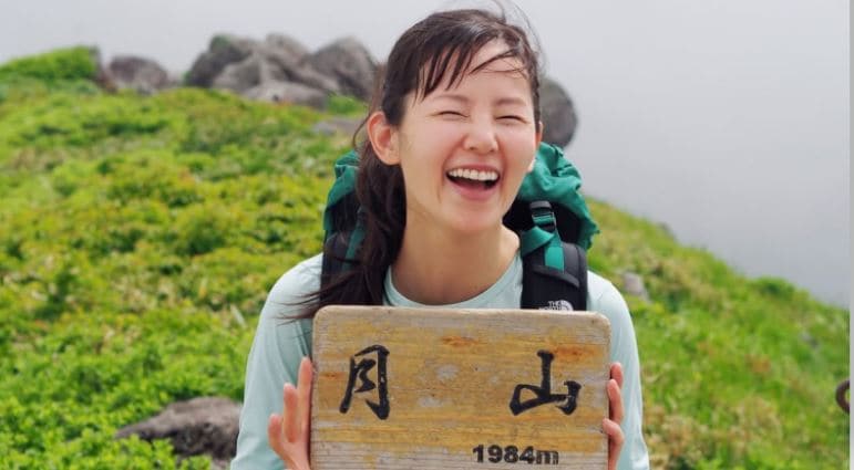 【小西真奈美】初の森林限界登山を報告「へこたれそうになりながらも、なんとか山頂まで辿り着きました」