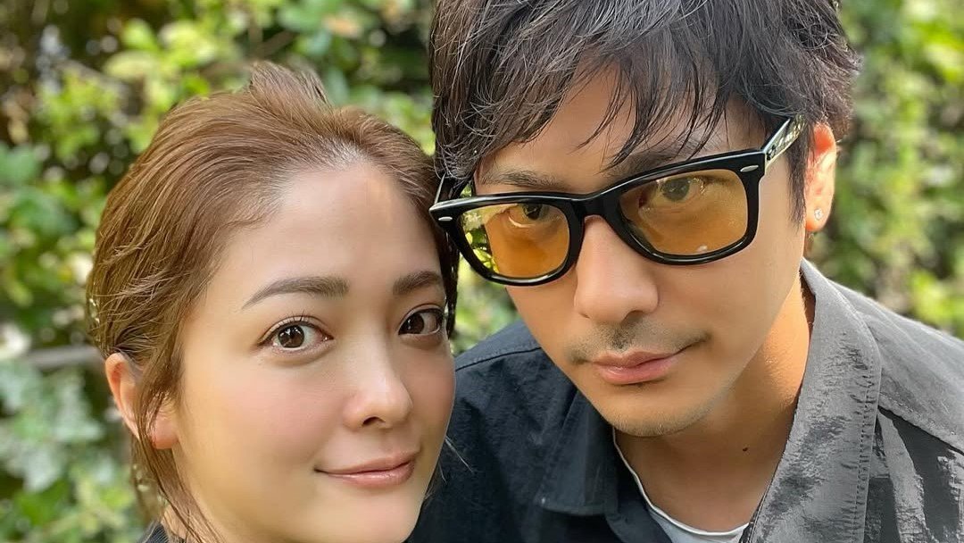 【 速水もこみち&平山あや 】8月8日の結婚記念日に「ありがとう」 各々全く同じ2ショット写真を投稿して感謝を交わす