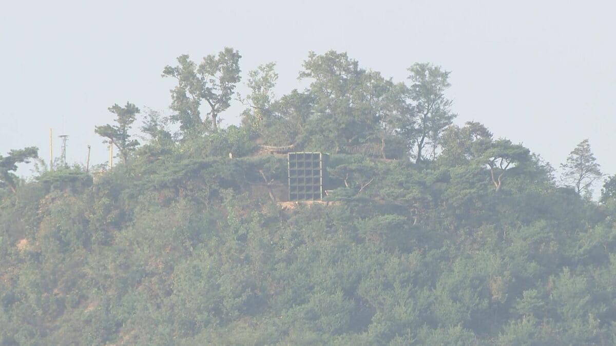 北朝鮮軍が軍事境界線に設置していた拡声器の一部撤去　韓国軍