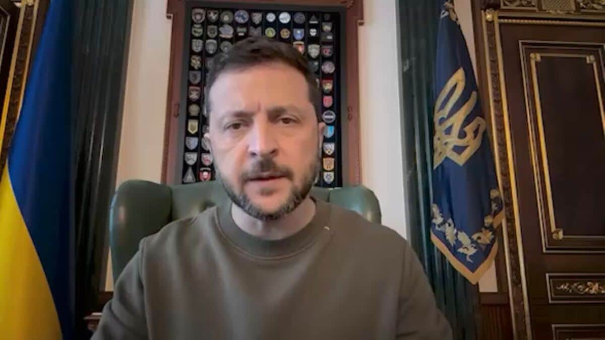 ウクライナ・ゼレンスキー大統領「占領者に土地を譲るつもりない」と否定 ロシアとの停戦交渉めぐりトランプ大統領の「領土の交換」発言に