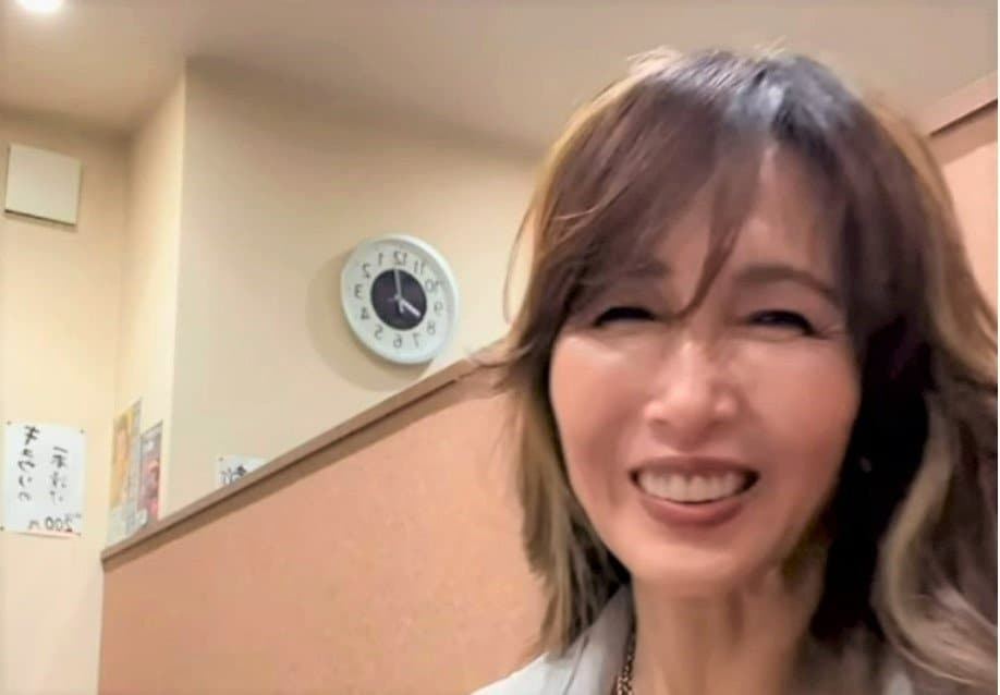 【 工藤静香 】 北海道・旭川市でライブ 「とっても温かいウェルカミーな優しい風が、ペンライトや皆さんの身体の揺れから伝わってきてね、、、、 本当にありがとうございました」