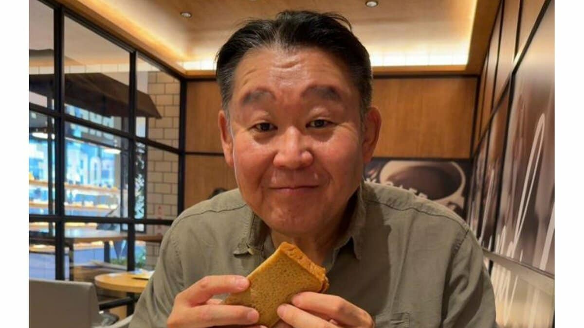 【 花田虎上 】 「隙間時間で草刈りまさるくん出動!」 自宅庭の草刈りに奮闘 「容赦なく芝生は成長」