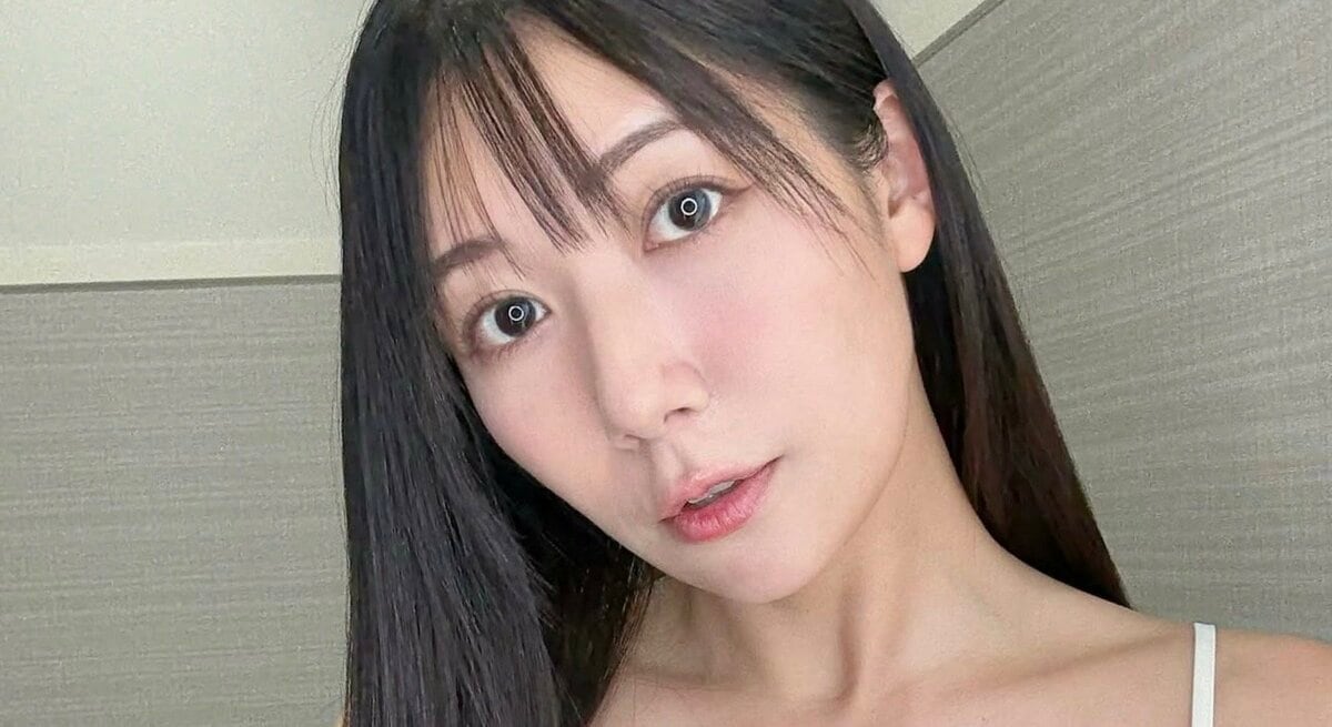 【 穂川果音 】 「頭の大きさが一回り変わる…癖っ毛恐るべし」　ストレート施術で黒髪さらさらヘアに　ファン「ほかのん、ストレートヘア、綺麗ですね～」　称賛集まる