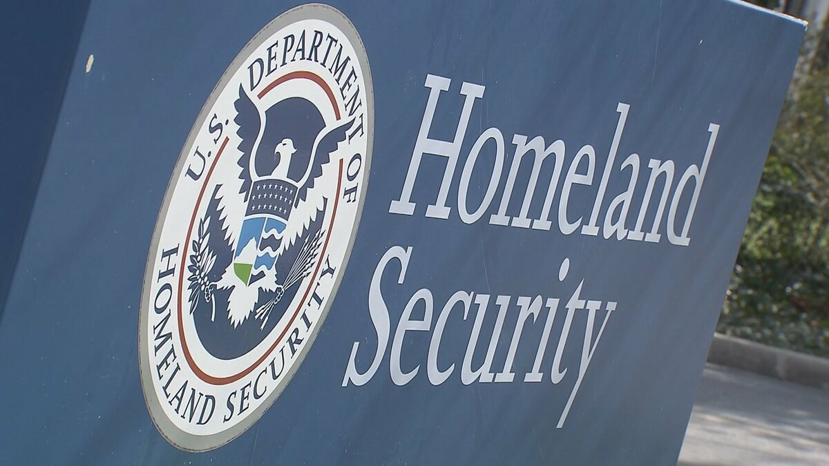 トランプ政権 留学生や報道関係者のビザ有効期間を短縮の方針 中国国籍の報道関係者の最長期限は90日間に