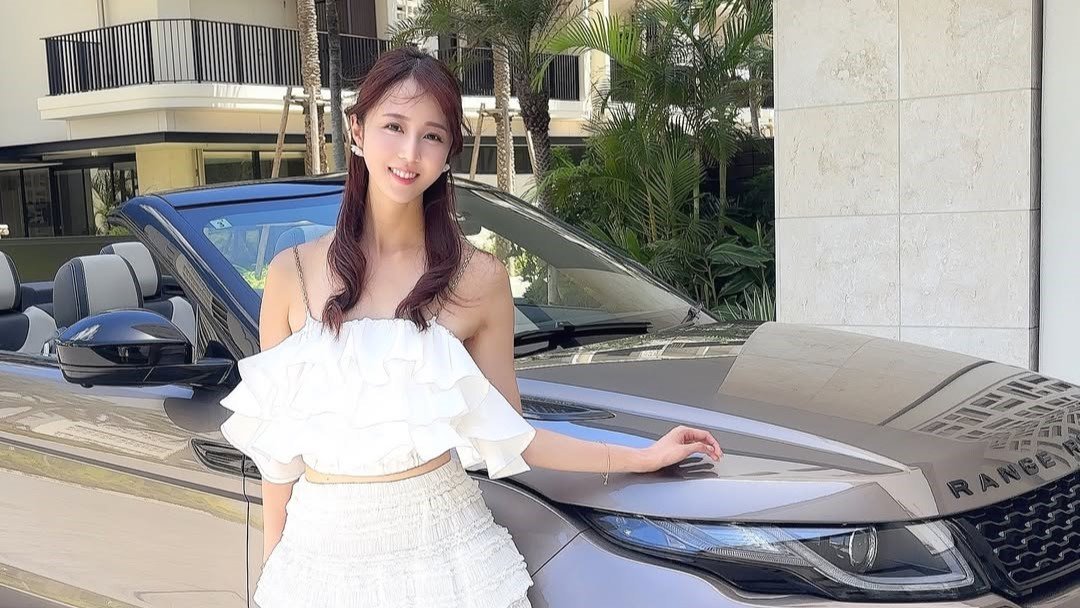 【 竹内紫麻 】石垣島を「レンジローバー・イヴォーク」=ホテル専用レンタカーでドライブ リスザル撫でて「おしゃる可愛すぎた」