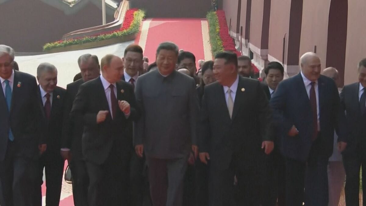 中ロ首脳が「不老不死」談義 習主席「150歳まで生きられる予測も」 生放送で音声が放送される