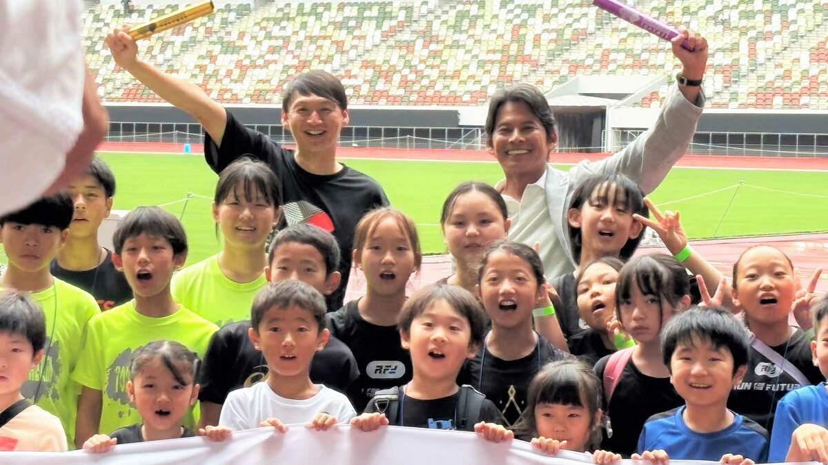 織田裕二さん「10年後、20年後、みんなが国立に立ってるのを楽しみに」小学生にスペシャル授業【バトンプロジェクト】
