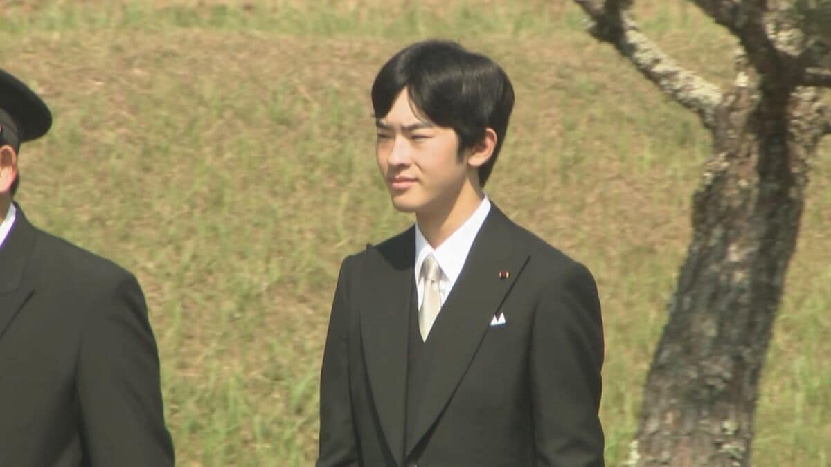 悠仁さま神武天皇陵を参拝 モーニング姿で「成年式」終えたことを報告 1人での参拝は初