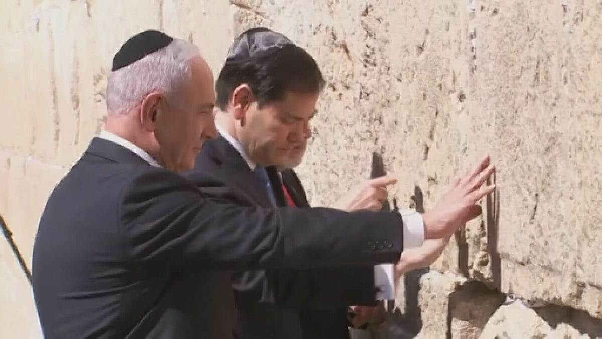 ルビオ米国務長官がイスラエルを訪問　カタール攻撃後のガザ情勢などの協議で　ネタニヤフ首相と聖地「嘆きの壁」で祈りささげる