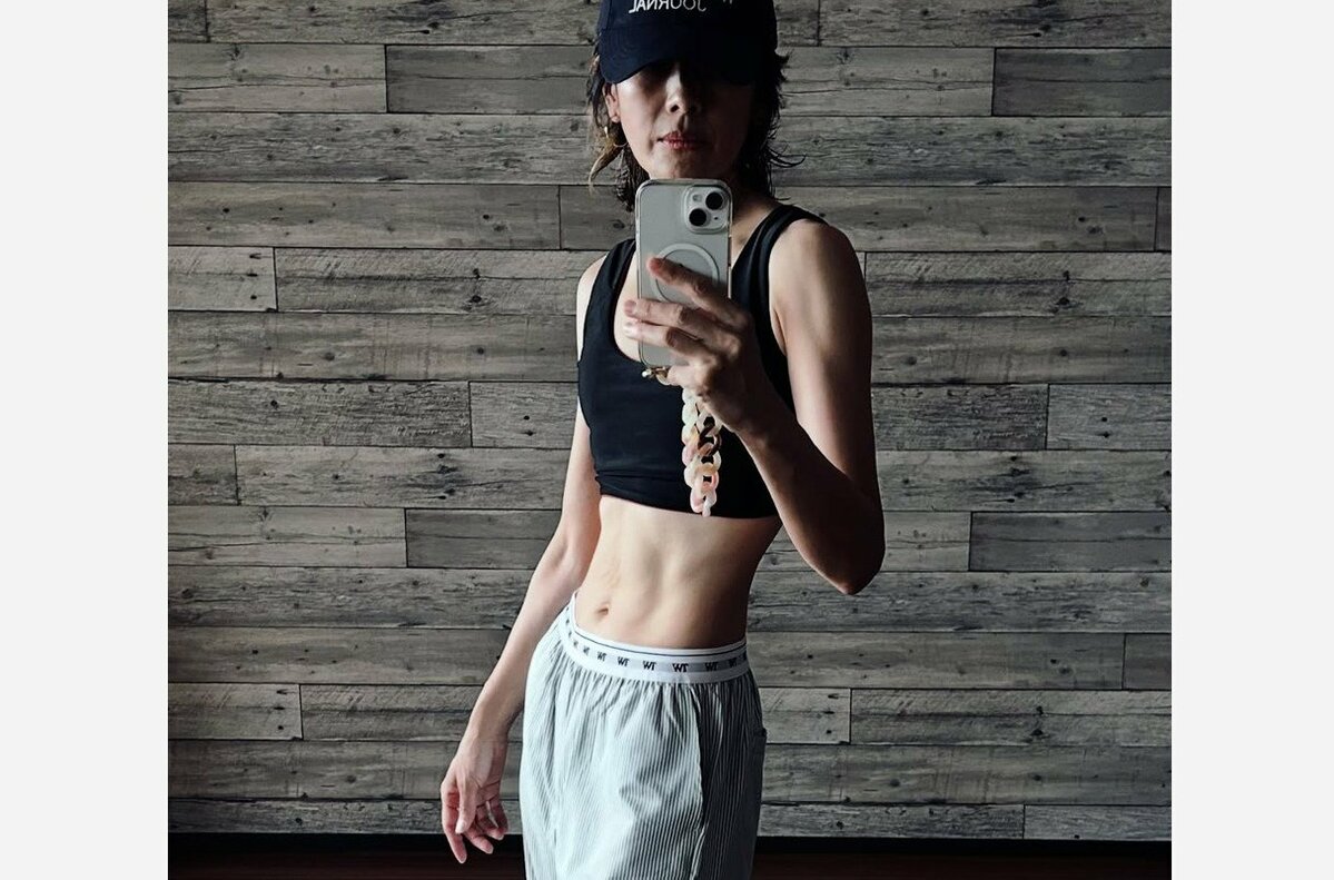 【 長谷川理恵(51)】 ‟ 断酒生活中 ” の鍛え抜かれたボディ ファン称賛 「年齢なんてただの数字」「私も頑張って鍛えます」