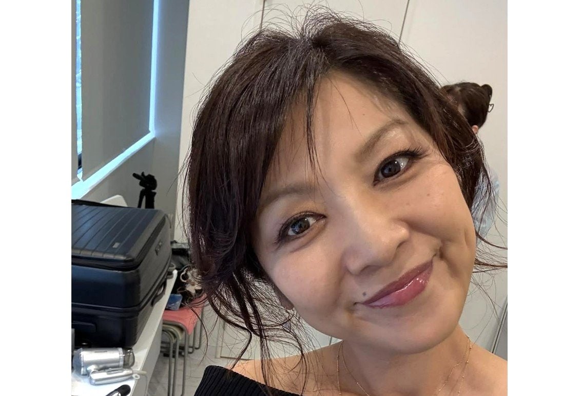 【 飯島直子 】　エアコン故障に…「呆然　白眼むきました　ふざけんな夏」「真夏にエアコン壊れるあるあるですね」