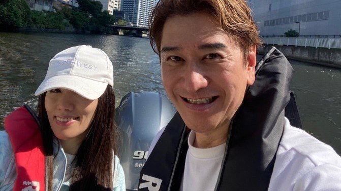 【 川﨑麻世 】船舶免許取得して初の操船 夢は “俺が操船・妻が釣って・俺が寿司を握る” 東京湾で妻とクルージング