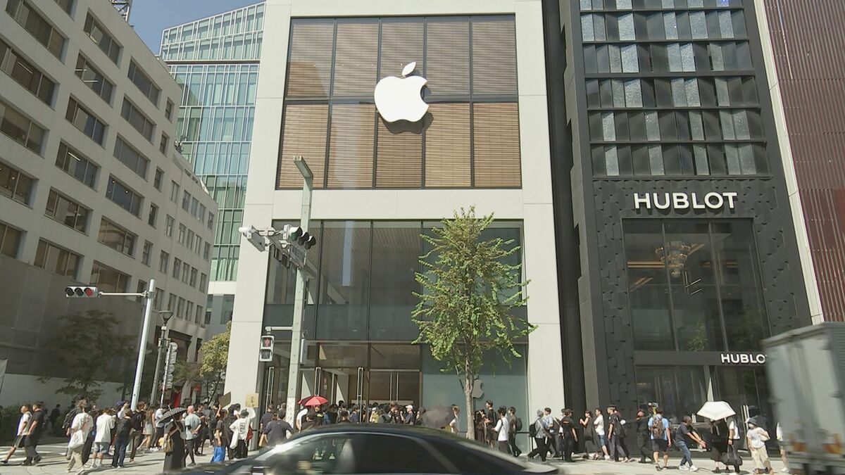 「Apple銀座」リニューアルオープンにティム・クックCEO登場　アメリカ以外で初の直営店に“特別な思い入れ”語る
