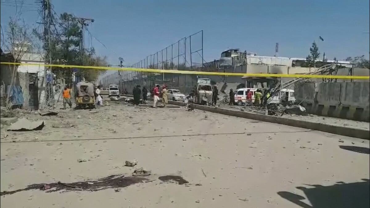 パキスタン南西部で“自爆テロ” 民間人含む10人死亡 32人負傷