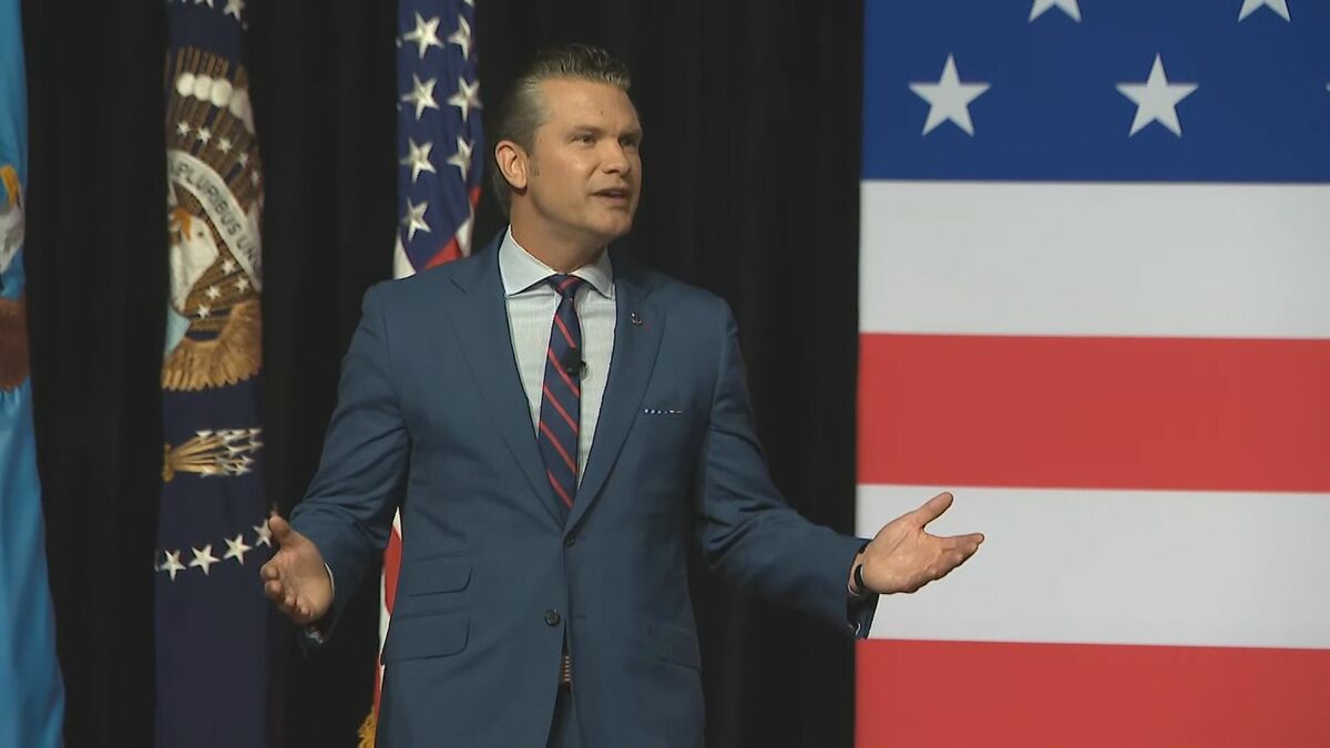 ヘグセス米国防長官　米軍兵士の体力や身だしなみの基準を厳格化　世界の幹部を集めて緊急会議　バイデン前政権の多様性推進を批判