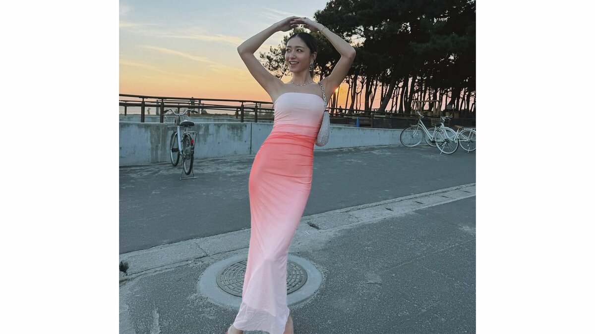 【 みちょぱ 】池田美優さん　友人の結婚式でオレンジグラデーションドレス姿を披露　「幸すぎたよ〜」自然に囲まれた野外ウェディングで輝く