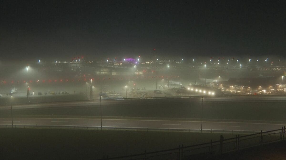 独ミュンヘン空港近くで複数の無人機目撃 一時空港閉鎖　仏沖合「影の船団」から発射か