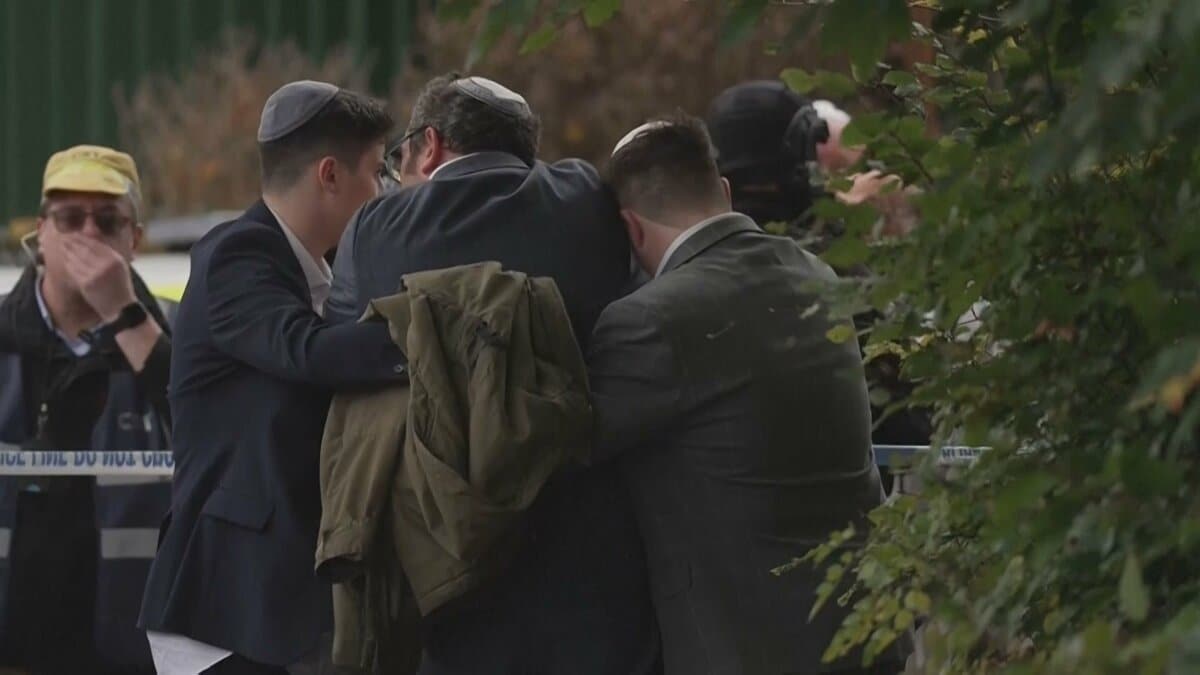 英ユダヤ教礼拝所のテロ容疑者、イスラム過激派思想影響か　逮捕者は6人に　死傷者のうち2人は警官の銃撃受けた可能性