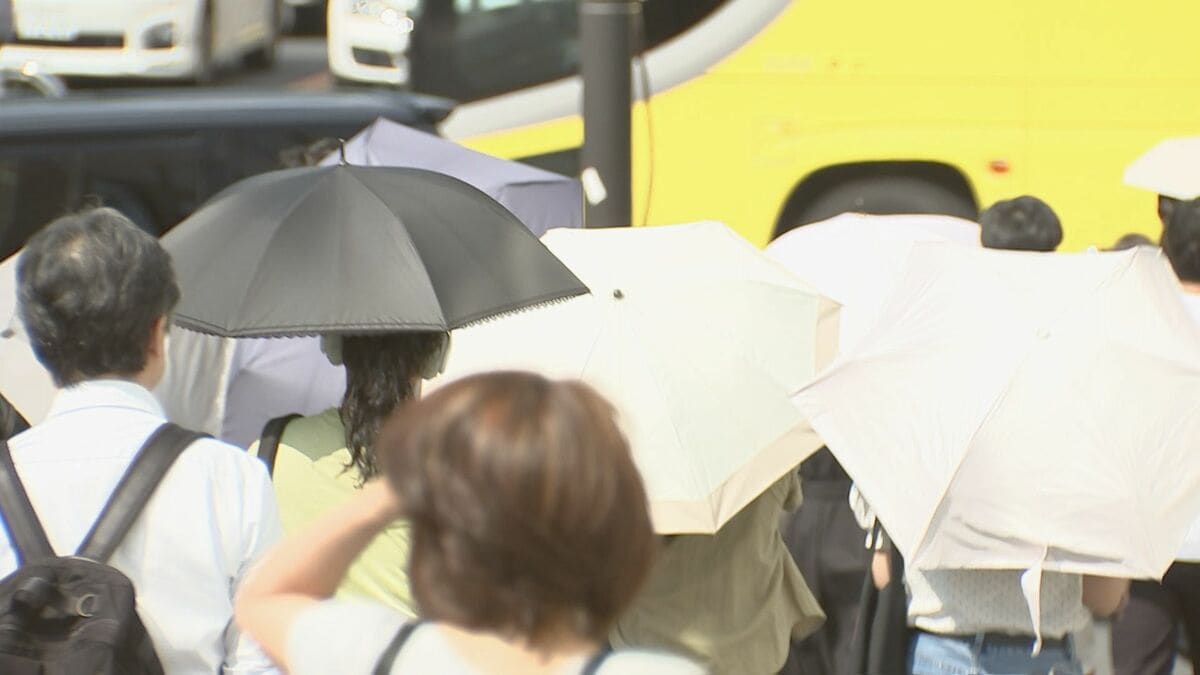 今年の夏 “猛暑日数”歴代最多の都心　男性も44％が日傘利用　20代～30代は半数以上に　利用した男性のうち95％は周囲の視線「気にならない」　東京都の調査