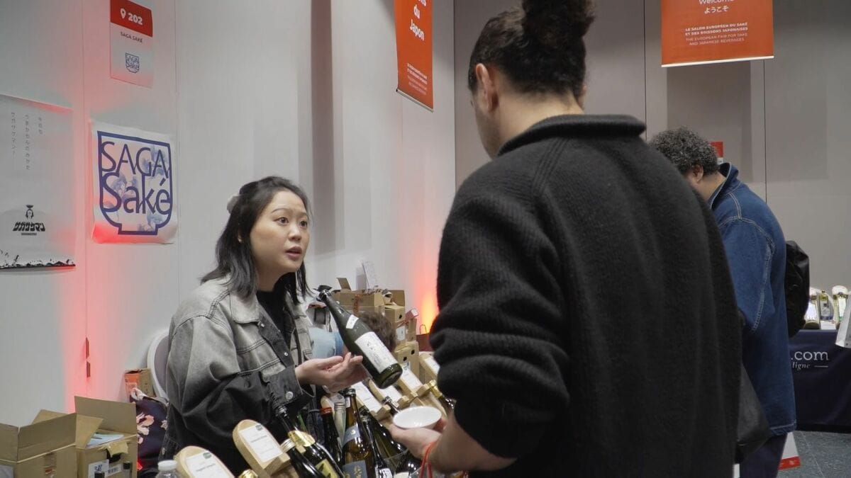 パリで日本酒の見本市 トランプ関税で欧州への販路拡大が加速「日本酒はフランス料理と相性抜群」