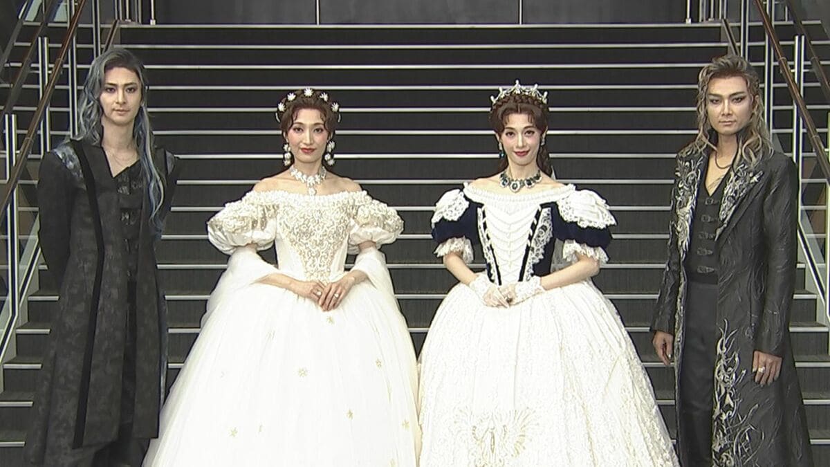 【 古川雄大・井上芳雄 】不仲説を逆手に “断りますけど” で笑い誘う ミュージカル「エリザベート」開幕