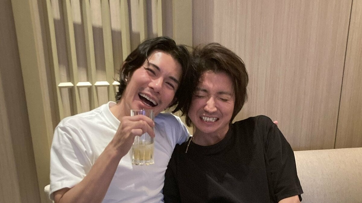 【柿澤勇人】誕生日を藤原竜也がお祝い「スター来てくれた☺︎」