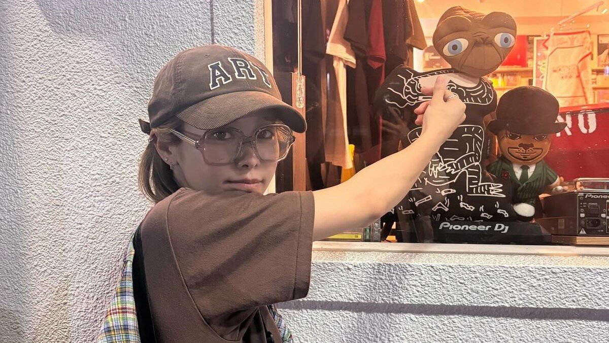 【 FRUITS ZIPPER 仲川瑠夏】台湾でのオフショット公開「かわいいお店がいっぱいで たくさんお洋服が買えてとても楽しかった」